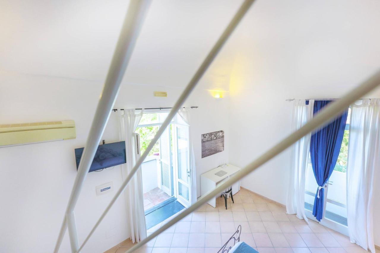 Palazzo Attila - Gioia Apartments Procida Buitenkant foto