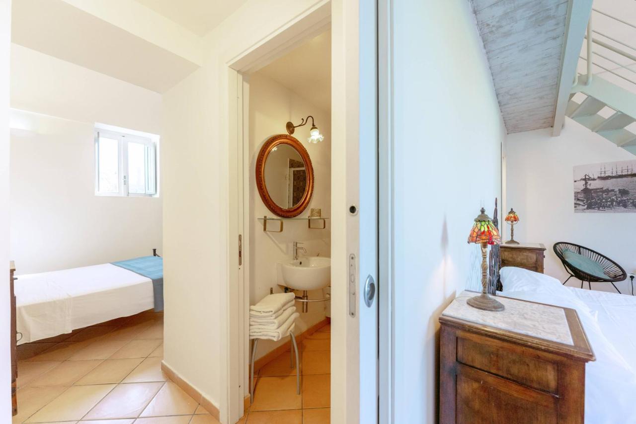 Palazzo Attila - Gioia Apartments Procida Buitenkant foto